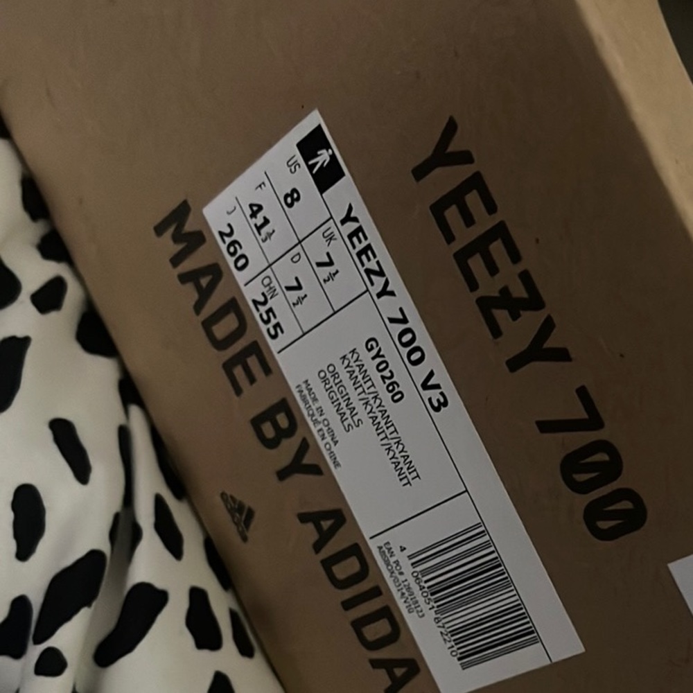 yeezy 700 kyanite